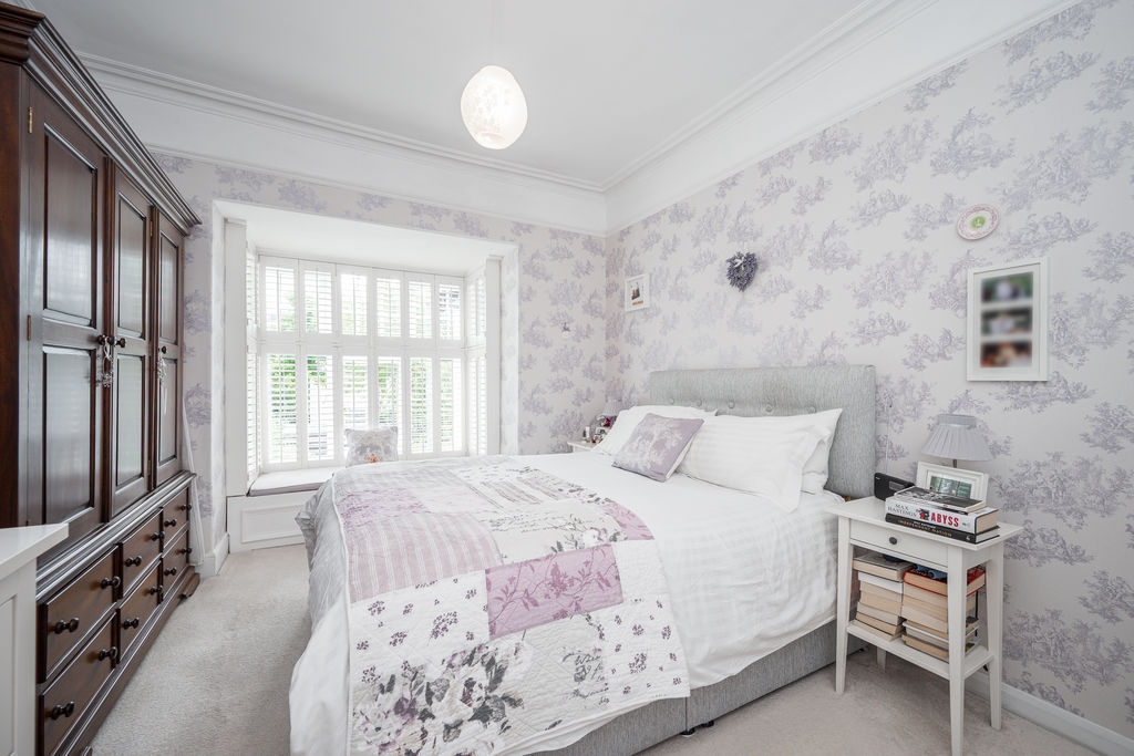 Bedroom- click for photo gallery